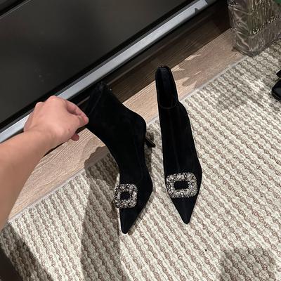 Короткие женские сапоги на тонком каблуке с французской заостренной квадратной пряжкой, осень-зима 2025 года, новые сапоги на высоком каблуке со стразами и эластичной подошвой