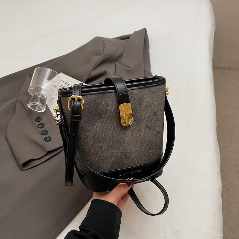 Customer Order Retro Casual Brown Texture Bucket Bag 2025 New Trendy Fashion Versatile Shoulder Bag Women's Messenger Bag