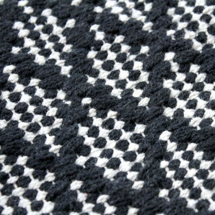 Terra Rug - 120 X 170 Cm - White and Black Crisscross Strip