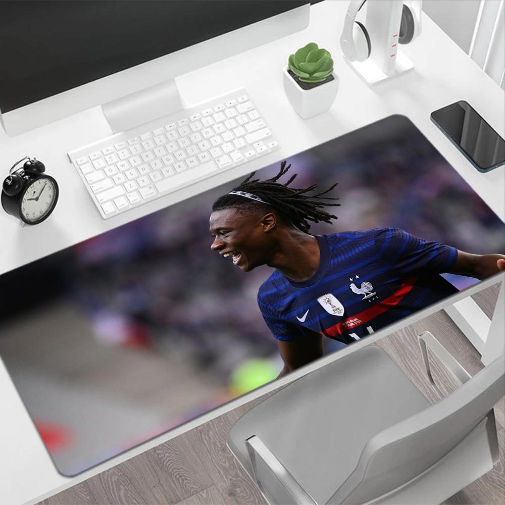 Cristiano Ronaldo Celebration Large Mouse Pad Keyboard Pad HD Print Desk Pad Non-Slip Rubber Base Perfect for Office Desktop Supplies School Home
