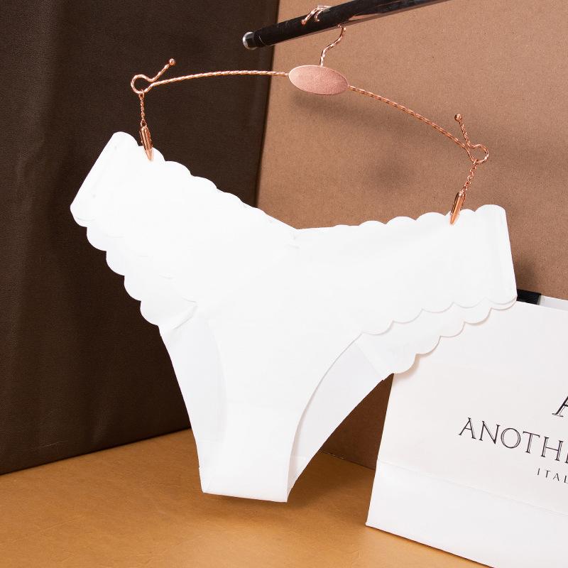 Женские трусы с волнистым краем V-образной формы, бесшовные трусики из ледяного шелка, женские трусы с низкой талией и хлопковым промежностным швом