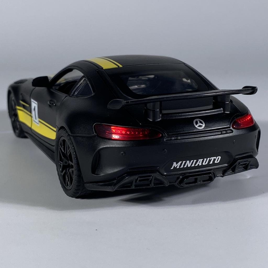 NHE2  1:32 Benz AMG GT Суперспортивный Автомобиль Сплав Металл Литье под Давлением Модель Автомобиля Звук и Свет Оттянуть Назад Классический Высокая Симуляция Украшение Подарки