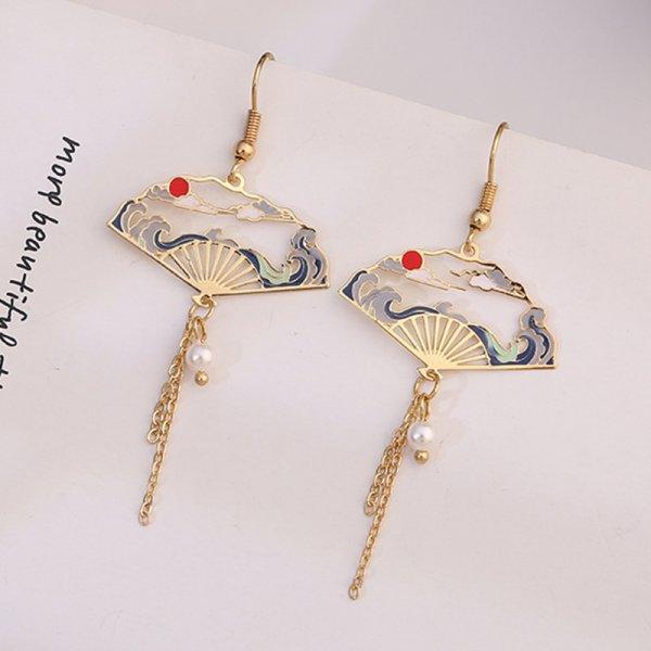 Chinese Style Hollow Fan Pendant Earrings For Women Asymmetrical Vintage Fan-shaped Shell Flower Pearl Earrings Jewelry Gifts