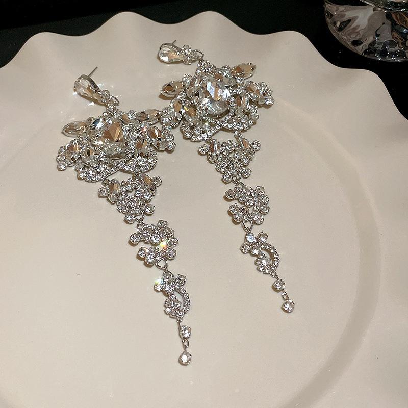 Серьги-кисточки с бриллиантами в виде цветков «Серебряная игла» класса люкс 2025 - Элегантный европейский и американский стиль для женщин
