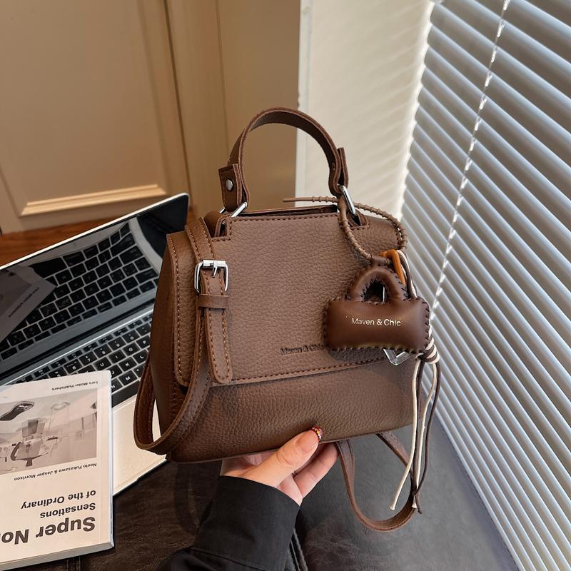British Minimalist Style Women's Commuter Shoulder Bag Small Hanging Accessory Ladies Crossbody Handbag Handbag