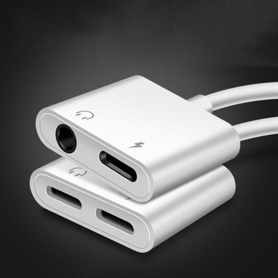 Адаптер-разветвитель 2 в 1 с разъемом 3,5 мм и кабелем для зарядки для iPhone X/8/7