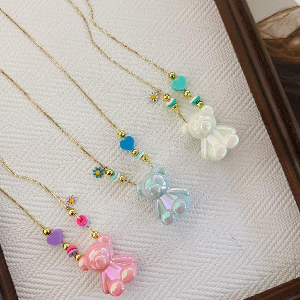 New Cute Iridescent Teddy Bear Pendant Necklace for Women Gold Chain Sweet Heart Beads Kawaii Fairycore Statement Jewelry Gift