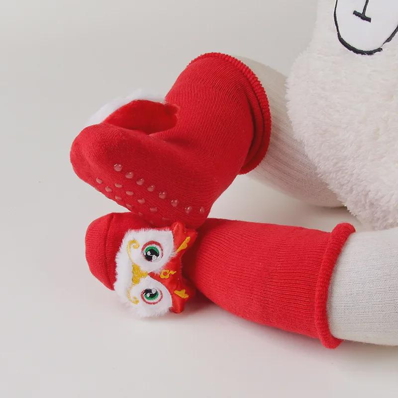 Зимние красные махровые носки средней длины для новорожденных
