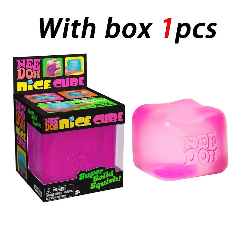 В наличии. Сенсорная игрушка-кубик Schylling Needoh Nice Cube с очень плотной текстурой, снимающая стресс и тревогу - кубик 2,25 дюйма.