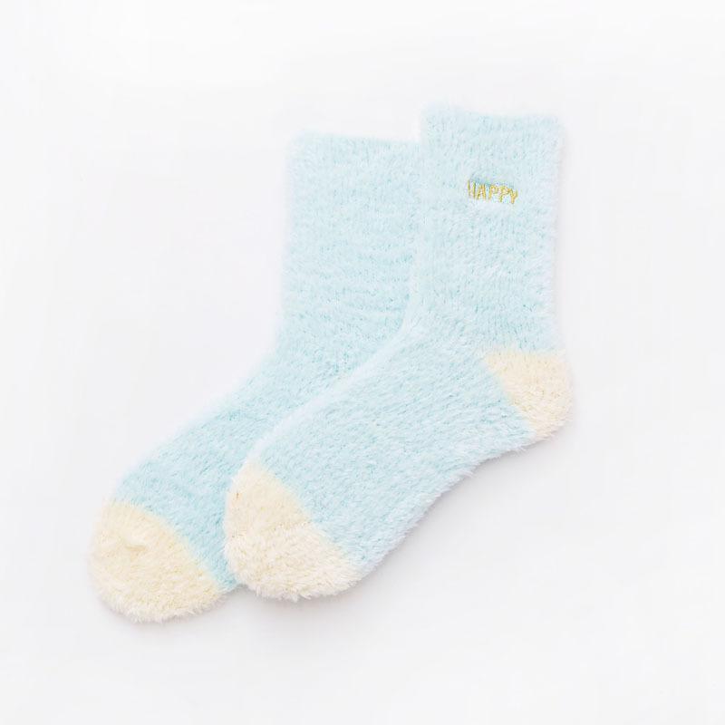 Fleece Lined Thickened Mid Calf Socks Solid Color Embroidered Coral Velvet Socks for Women Girls Macaron Colored Warm Postpartum Fleece Socks