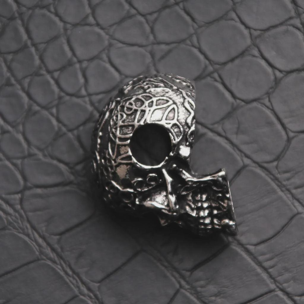 Men's Gothic Skull Necklace - European & American Hip-Hop Fashion Pendant for Halloween