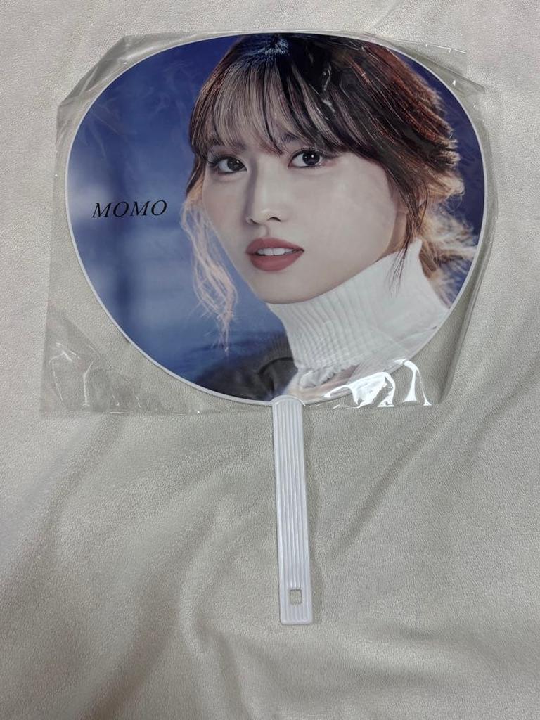 [USED] TWICE Doughnut Fan Momo