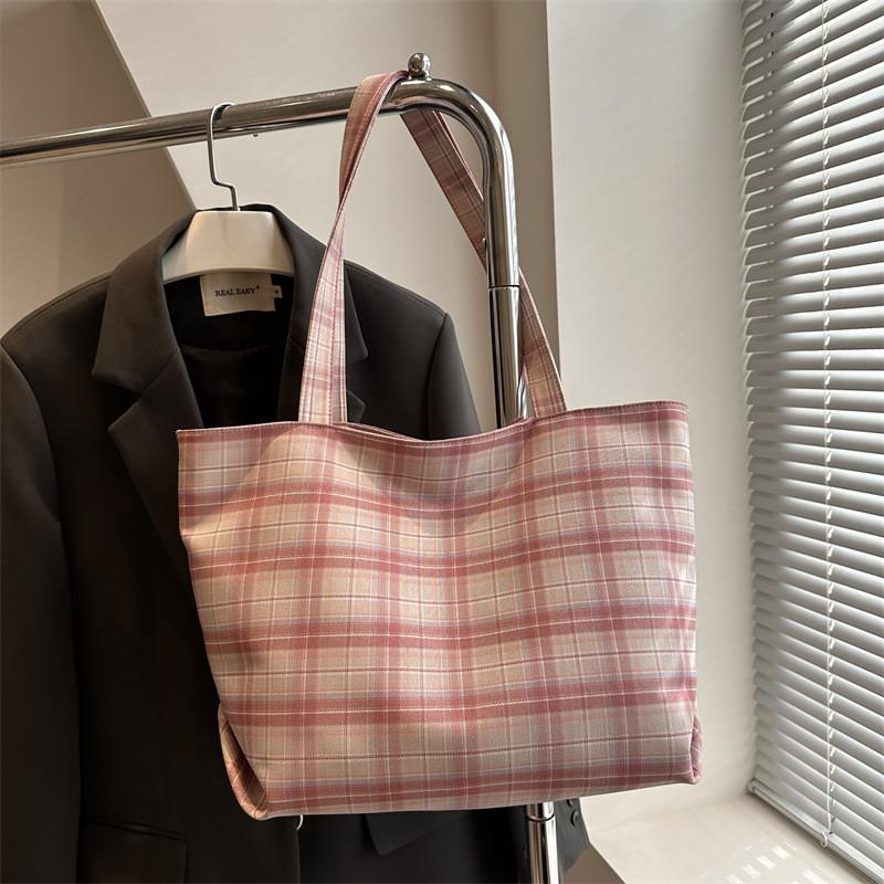 Stylish And Trendy Korean Autumn Tote Bag With Large Capacity For Everyday Use