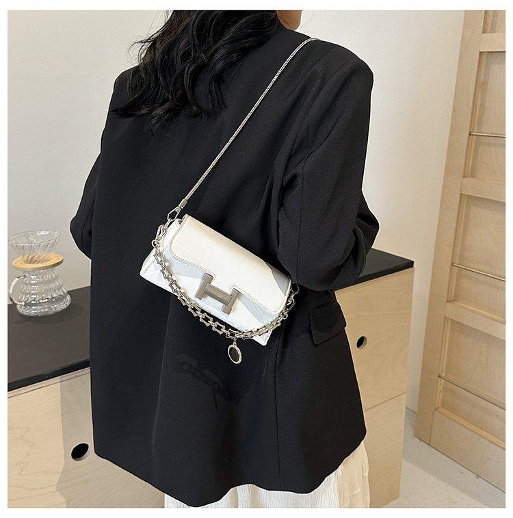 Нишевая дизайнерская серебряная сумка, женская модная простая популярная сумка подмышками, женская сумка с цепочкой на плечо, сумка через плечо