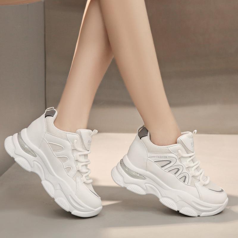 Ins корейская версия платформы папины кроссовки 2025 осень новинка уличная съемка студенческие беговые спортивные туфли увеличивающие рост повседневные туфли