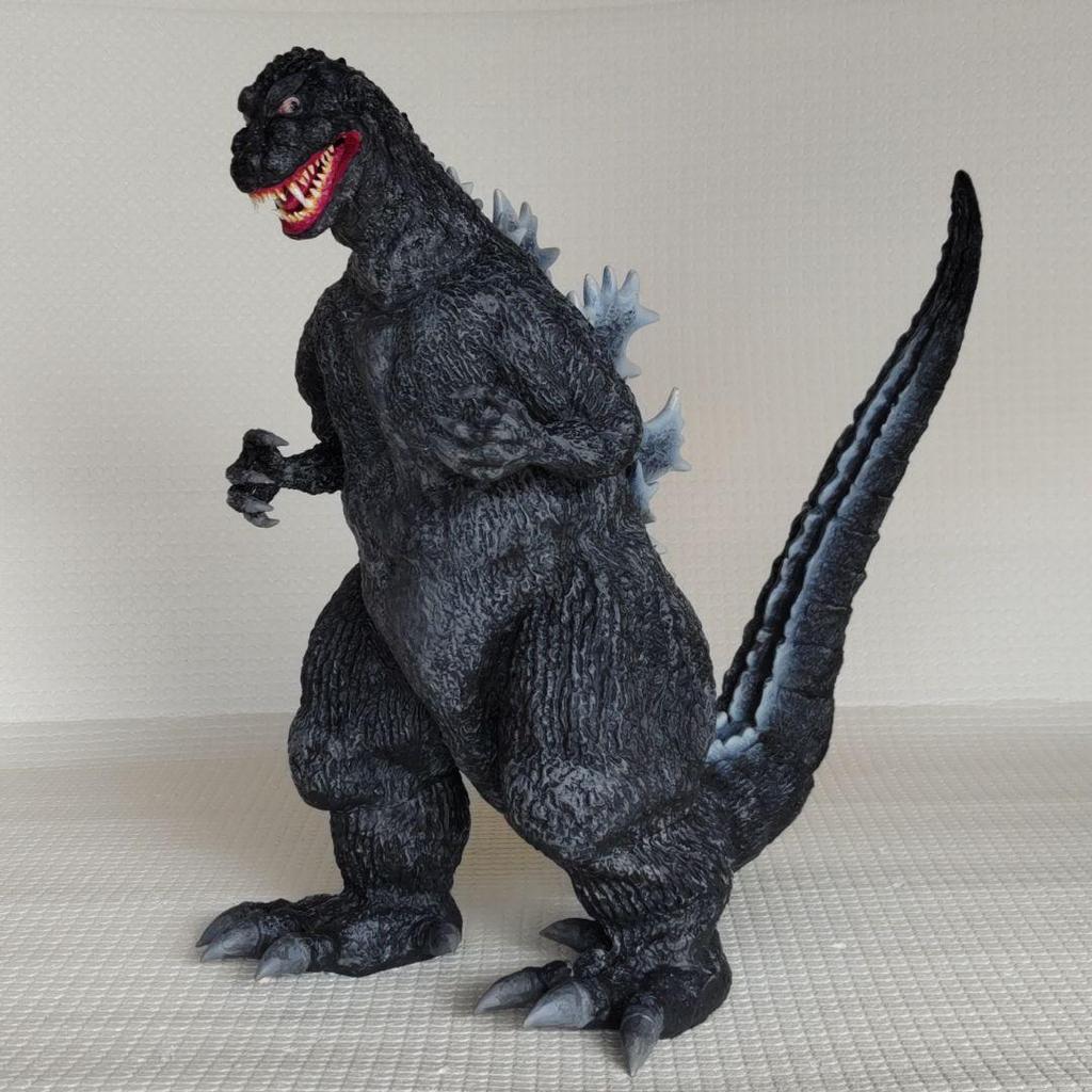[USED] First Godzilla Figure