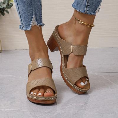 Европейские американские сандалии для женщин 2024 Лето Новые повседневные грубые каблуки Большие удобные классные тапочки с одним словом Zapatos De Mujer