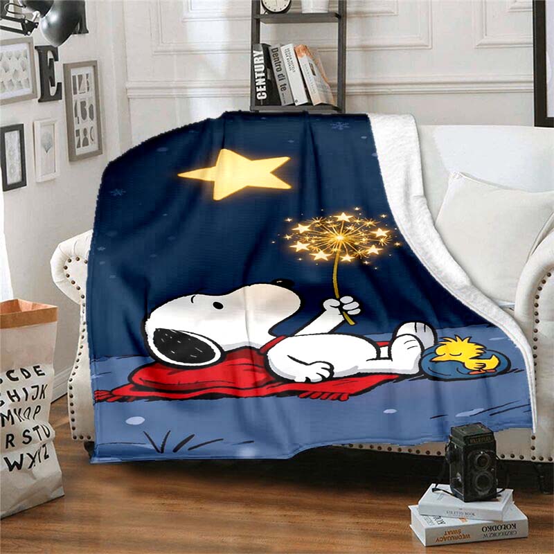 This adorable 3D Snoopy cartoon flannel blanket is comfortable and soft, perfect for use in bedrooms, beds, sofas, picnics, and