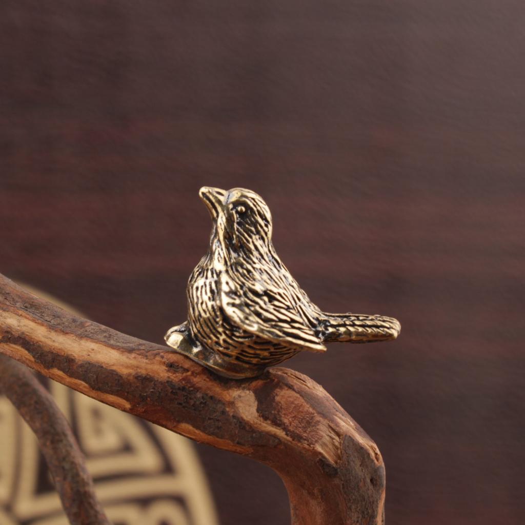 1Pcs Mini Intricately Detailed Cute Bird Figurine Versatile Indoor Decor Ornaments Elegant Brass Sparrow Tea Pet Home Decoration