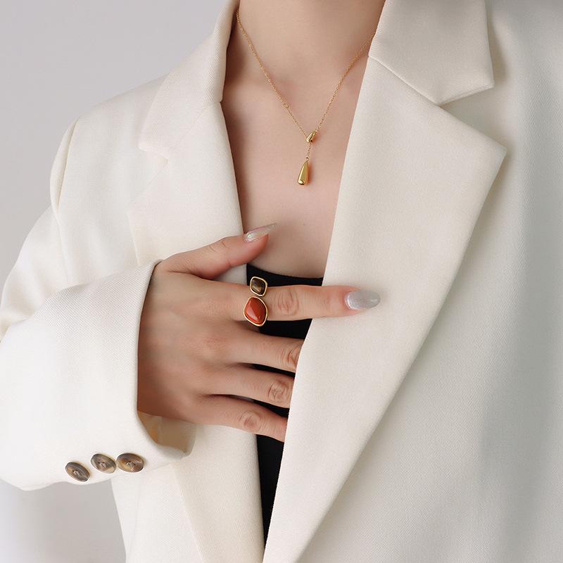 Non-Fading Minimalist Geometric Metal Teardrop Tassel Titanium Steel Necklace for Women (P332)