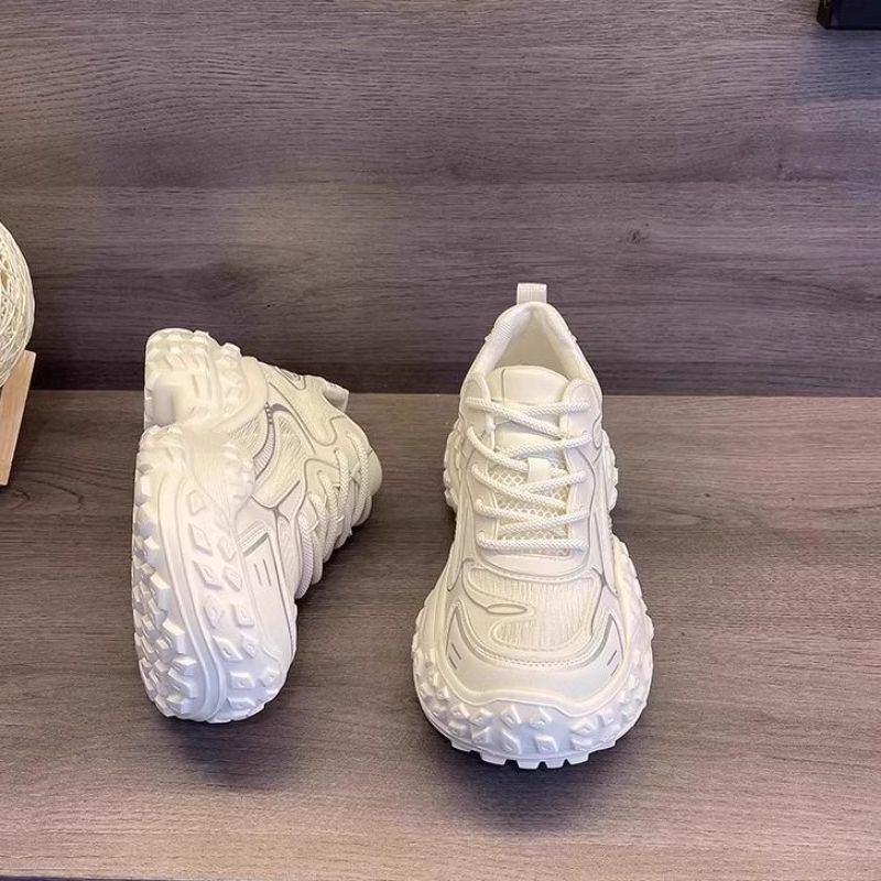 2025 New Wheel Versatile Tire Shoes Women's Soft-soled Breathable Durian Platform-soled Casual Sports Shoes Heightened Fried Street Dad Shoes