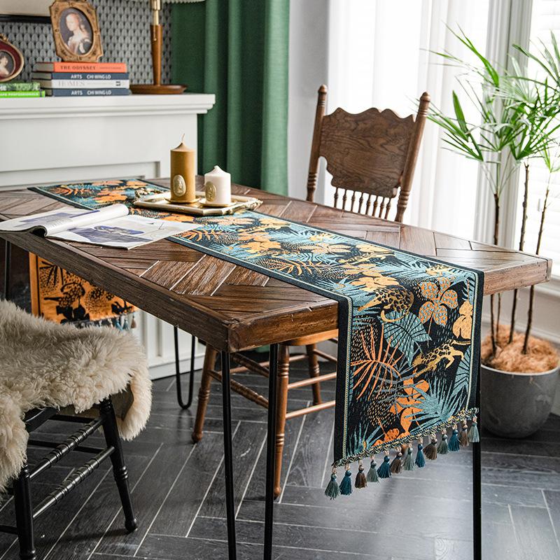 Vintage Luxe Chinese Modern Style Fabric Table Runner Rectangular Dining Room Decorative Cloth
