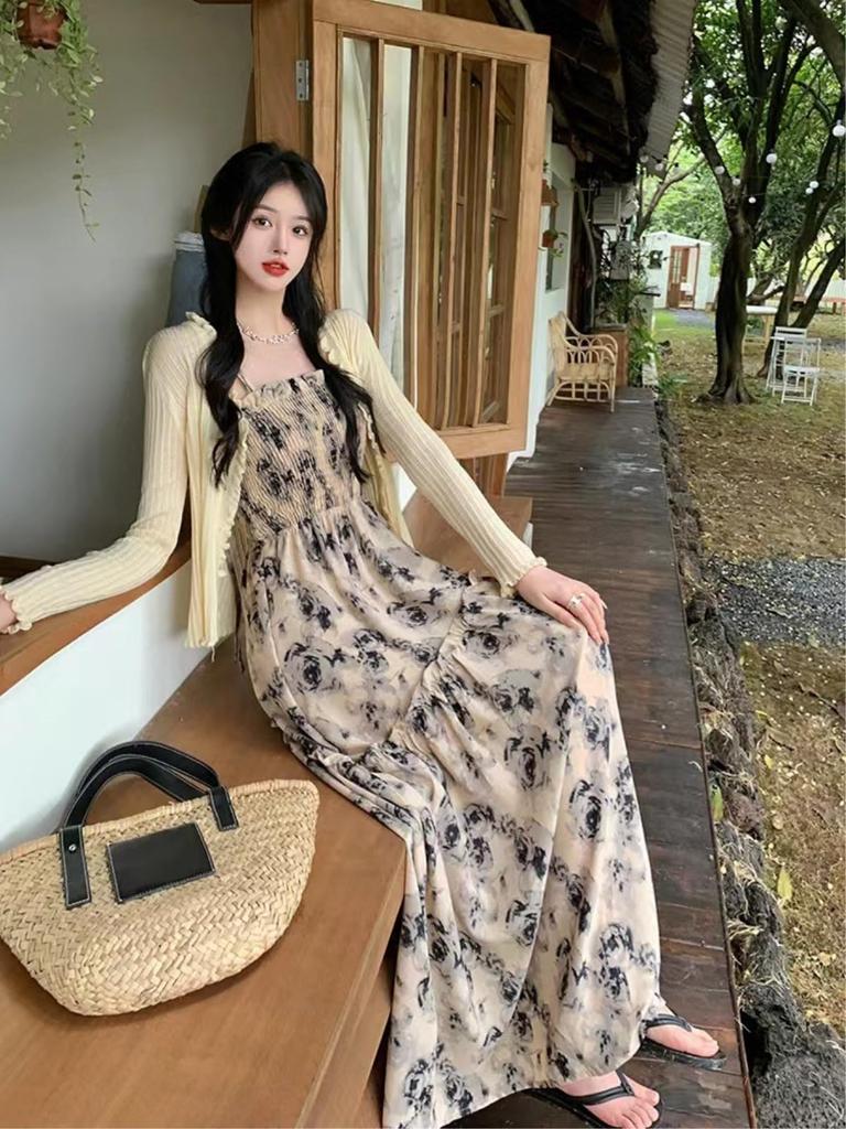 Платье макси летнее с цветочным принтом из нетканого материала DRS024 с открытыми плечами, простое, длина, длинное, прохладное, с высокой талией, расклешенное, А-силуэта, женское, (Л, Черный)