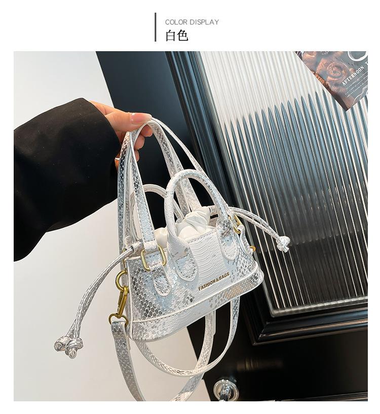 Bag Women's Delicate Crocodile Pattern Mini Handbag Niche Design Vegetable Basket Women's One Shoulder Crossbody Bag
