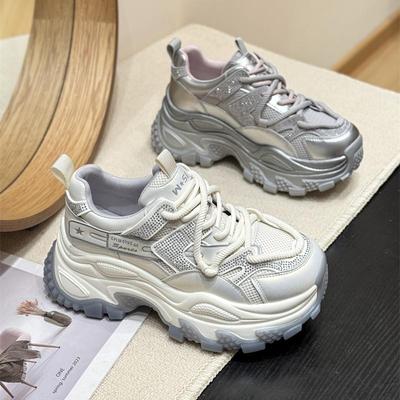 Мода 2025 Женские сетчатые дышащие кроссовки на платформе Весна Осень Толстая подошва Спортивная обувь Женская Модная шнуровка Повседневная вулканизированная обувь