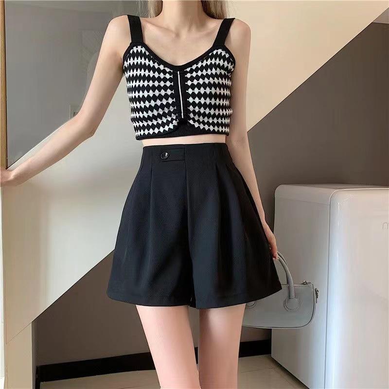 Драпирующиеся брюки с высокой посадкой и широкими штанинами: Корейский стиль Осень 2025 Черные А-силуэта Утягивающие Повседневные Шорты для Женщин