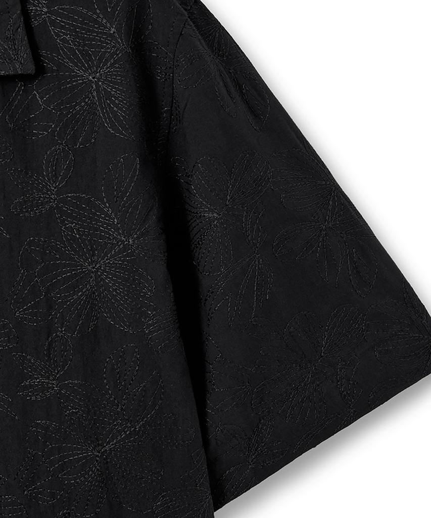 NOIRER Flower Embroidery Half Shirt (Black)