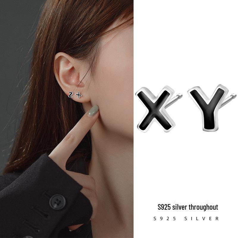 Серьги-алфавиты Banyan Tree S925 из серебра с черным клеем — модные, простые, унисекс, стильные, одиночные.