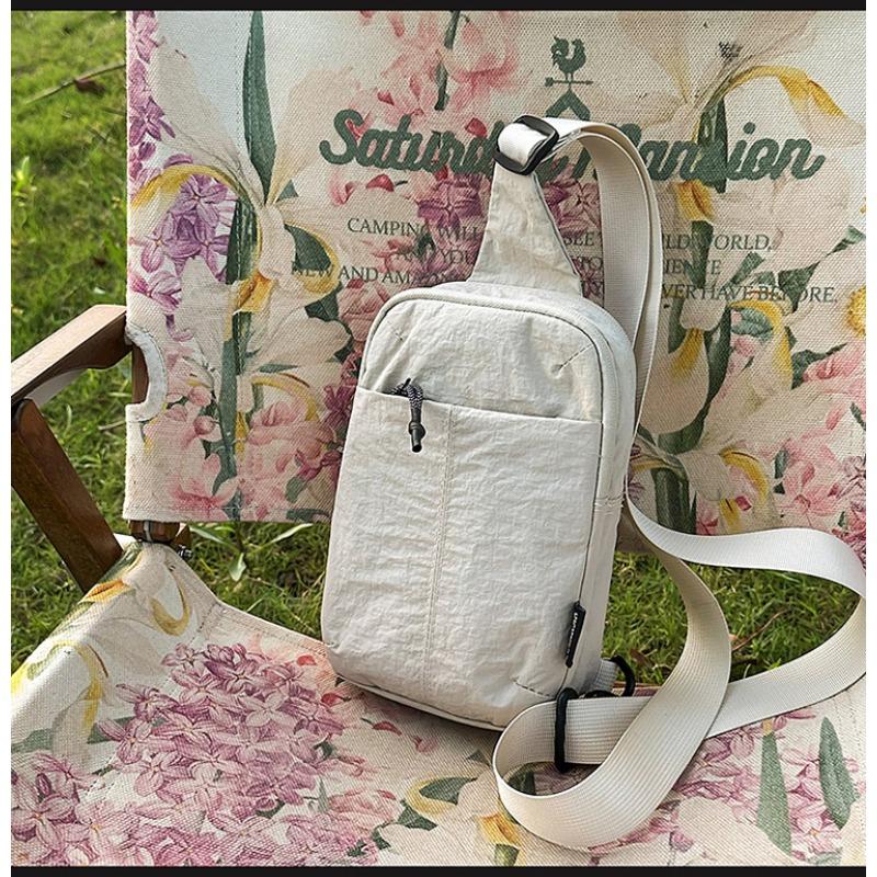 Sports Trend Crossbody Bag Summer Fashion Shoulder Bag Leisure Chest Bag Mobile Phone Bag Couple Lightweight Chest Bag.