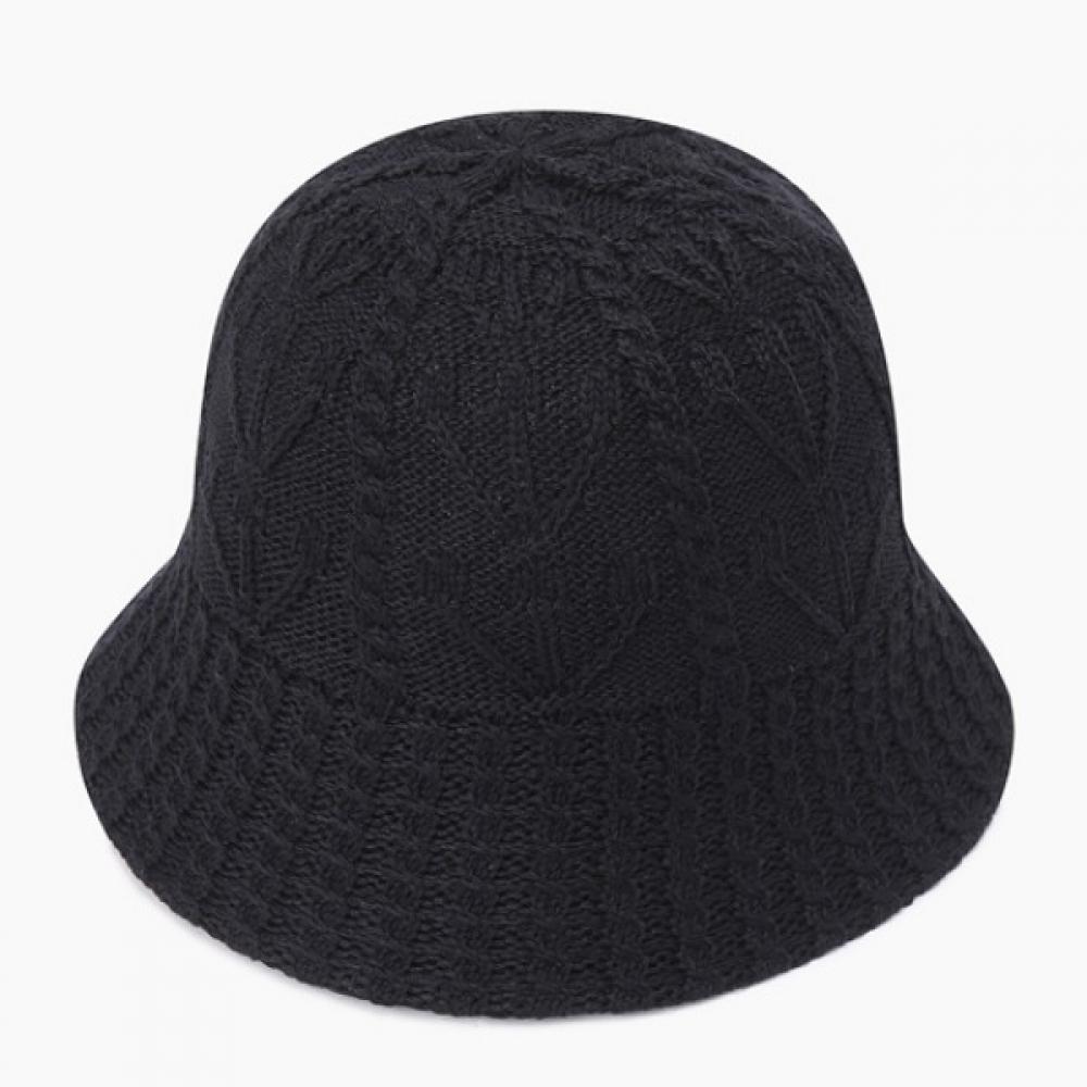 Benetton Knitted Crochet Hat Bccpa4531