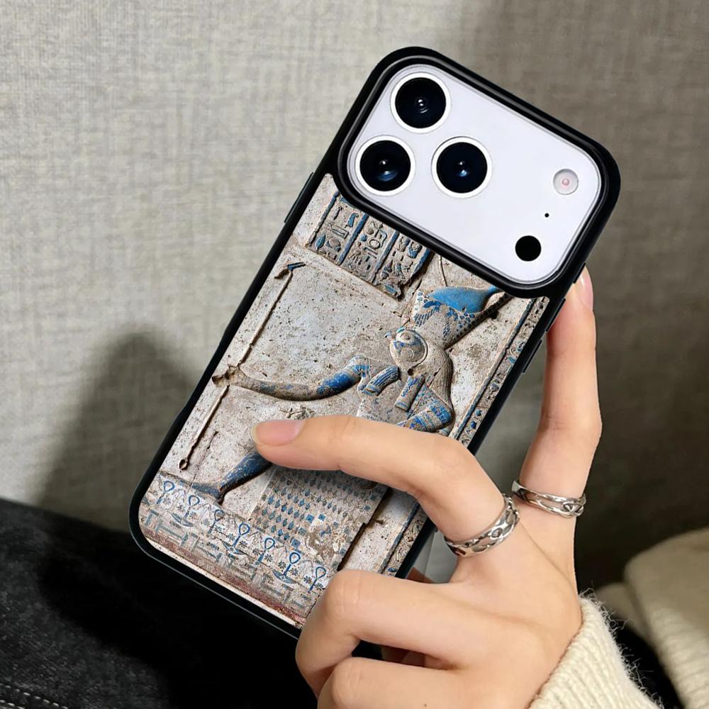 Capa Case for iPhone 17 Air 16 Pro Max 15 Plus 11 13 Mini 14 12 Back Phone Cover Sacred Eye of Horus Egypt Fresco
