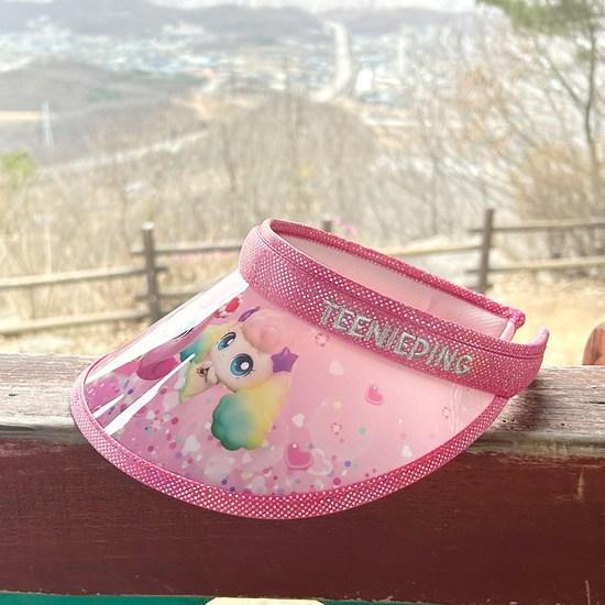 Haute Anjou Sweet and Sour Catch Tinip Dania Pin Cap, a Popular Character In Korea