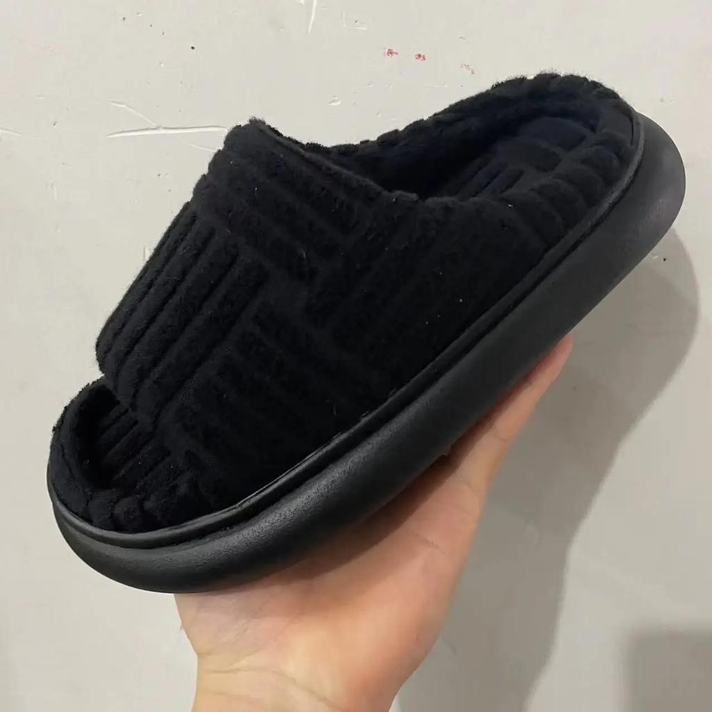 Luxury Brand Peep Toe Slippers Green Slides for Women Flat Shoes Outwear Plush Platform Female Floater Boots Plush Mules Clogs