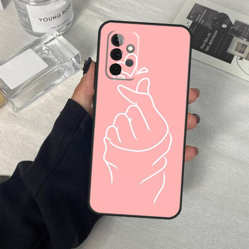 Чехол Kpop Сердце Рукой Пальцами Для Samsung Galaxy A55 A35 A15 A52 A32 A12 A16 A26 A36 A56 A53 A33 A13 A14 A34 A54 A17