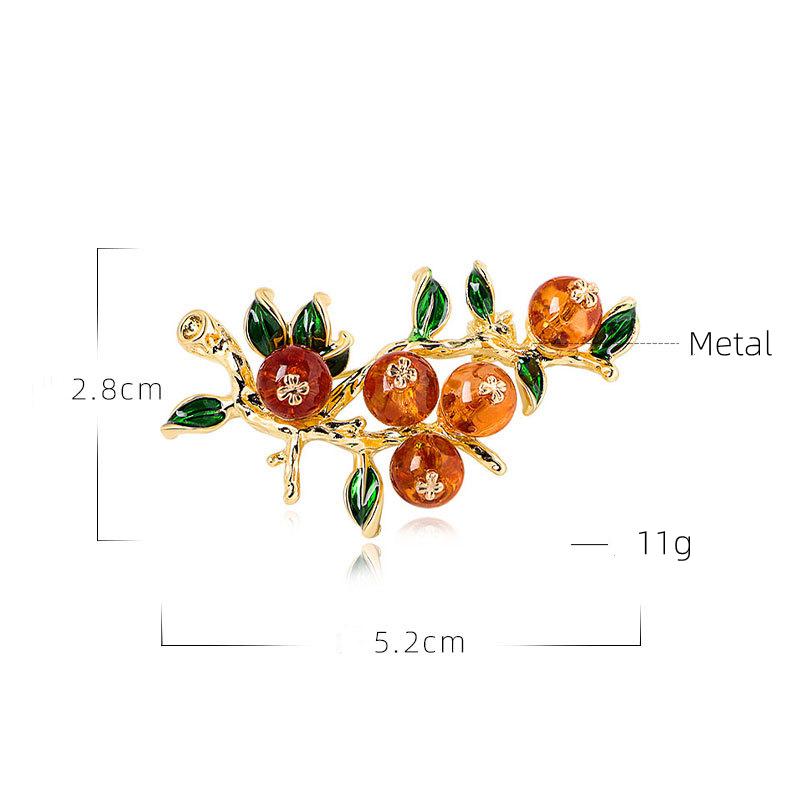 SKEDS Creative Classic Enamel Berry Persimmon Badges Pins For Women Lady Elegant Vintage Drip Oil Brooches Coat Suit Buckle Pin