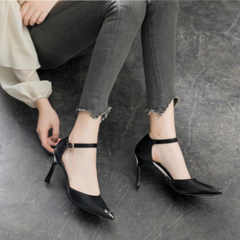 Весенние новые стильные туфли с острым носком, цельные туфли на шпильках с пряжкой, универсальные туфли для женщин