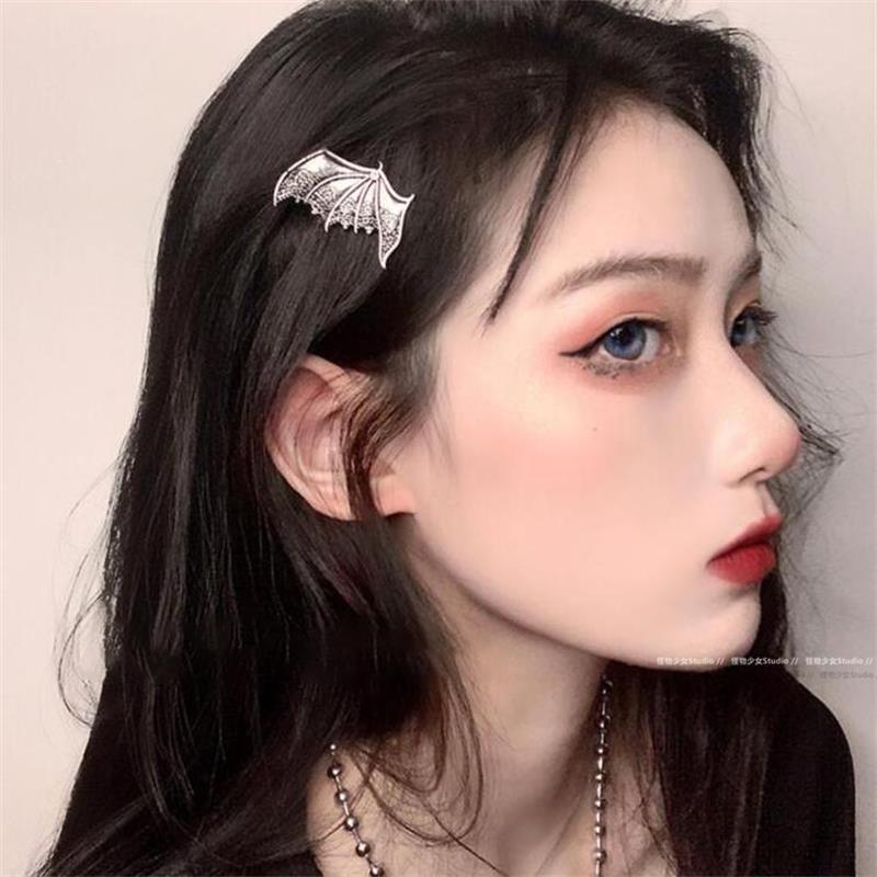 1 Pair Gothic Bat Wing Hair Clip - Punk Y2K Side Clip for Fringe, Dark Sweet Style