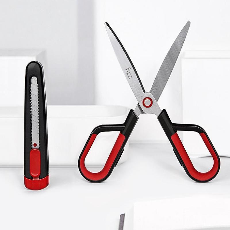 High-Precision 2 in 1 Scissors Featuring an Integrated Cutter Blade for DIY Projects