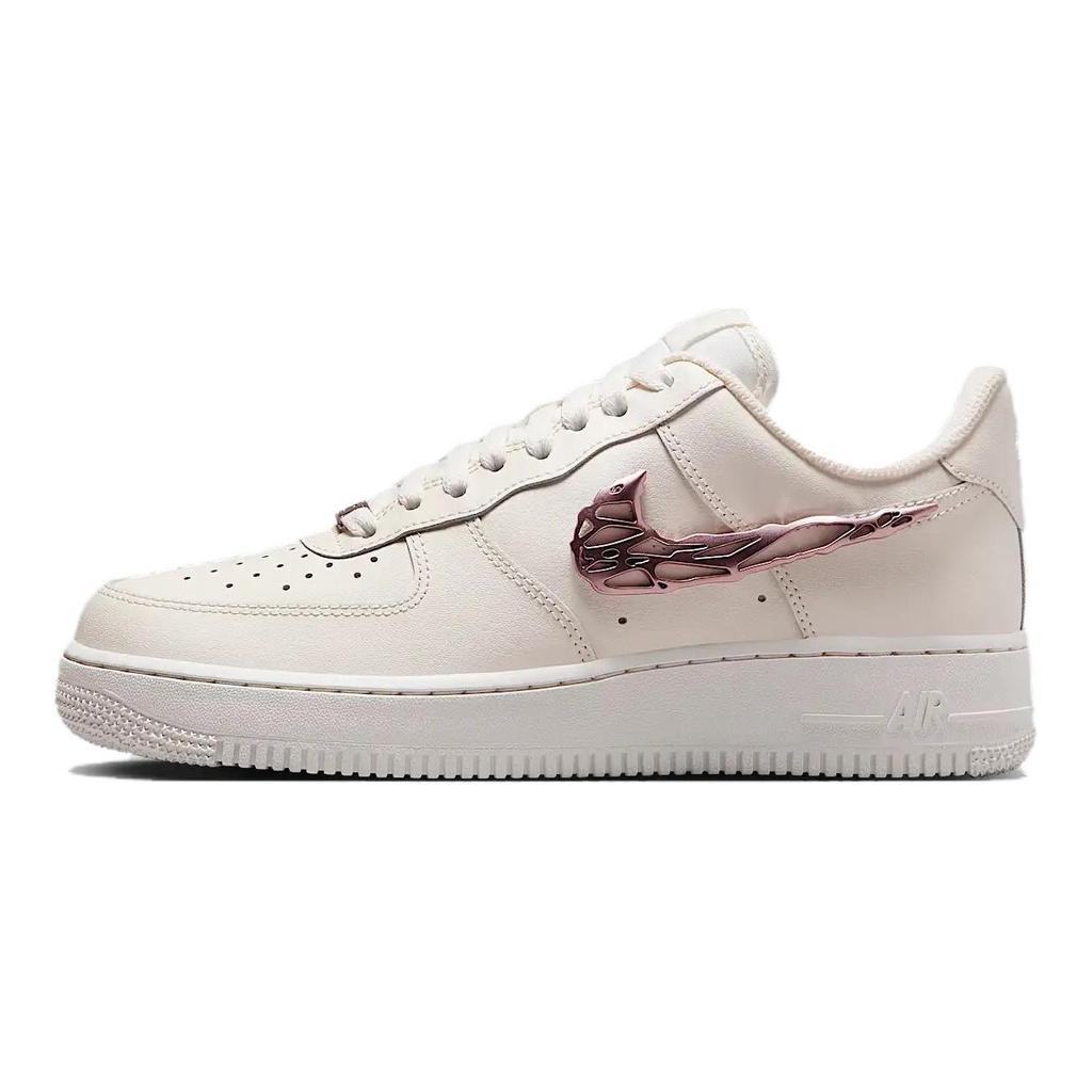 Nike Air Force 1 07 LX Molten Metal Swoosh Pack - розовые женские кроссовки кремового цвета IF1686-161