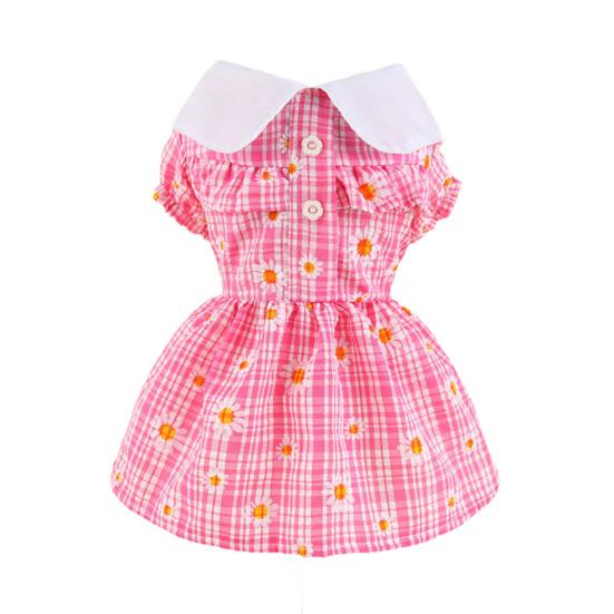 Платье для домашних животных с отложным воротником и короткими рукавами. Очаровательное платье-пуловер в клетку с цветочным принтом.