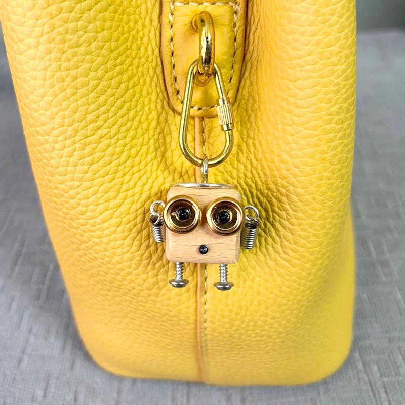 1 шт. Деревянный Металлический Милый Форма Машинки Уникальный Робот Подвеска Креативные Личные Украшения Панк Кошелек Сумка Подвеска Автомобильный Брелок