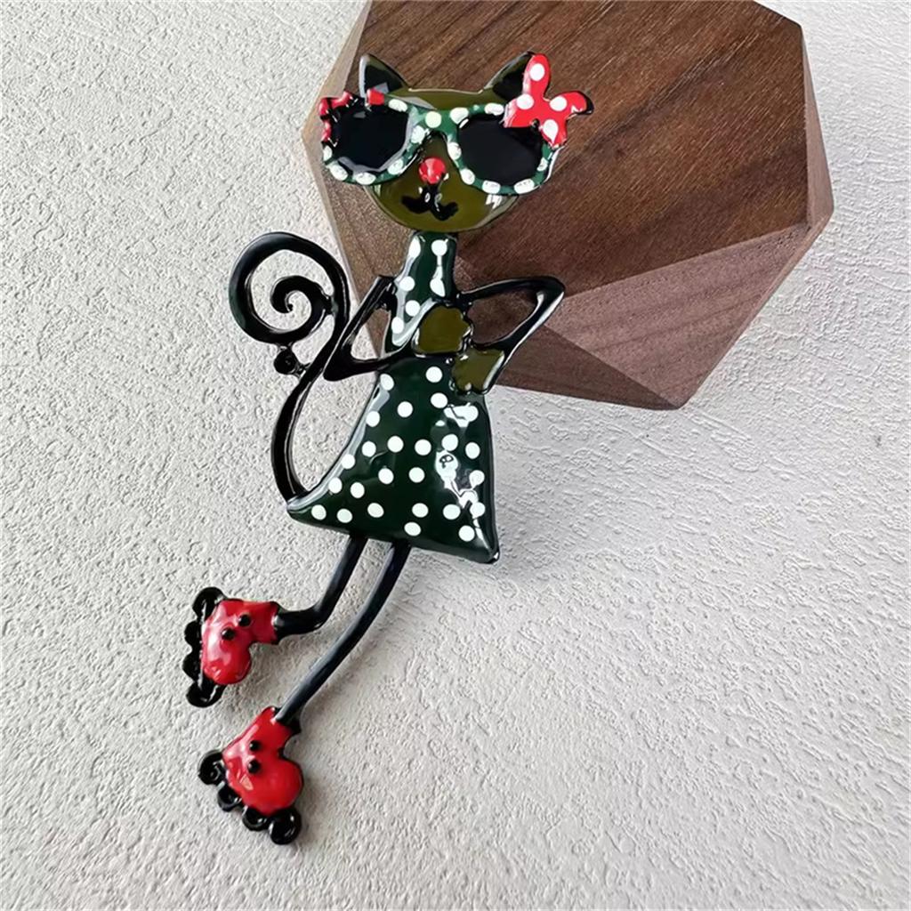 Rinhoo Lovely Wearing Sunglasses Sexy Cat Броши для женщин Мультфильм Эмаль Котенок Лацкан Пряжка Булавки Животные Домашние животные Значок Ювелирные Изделия
