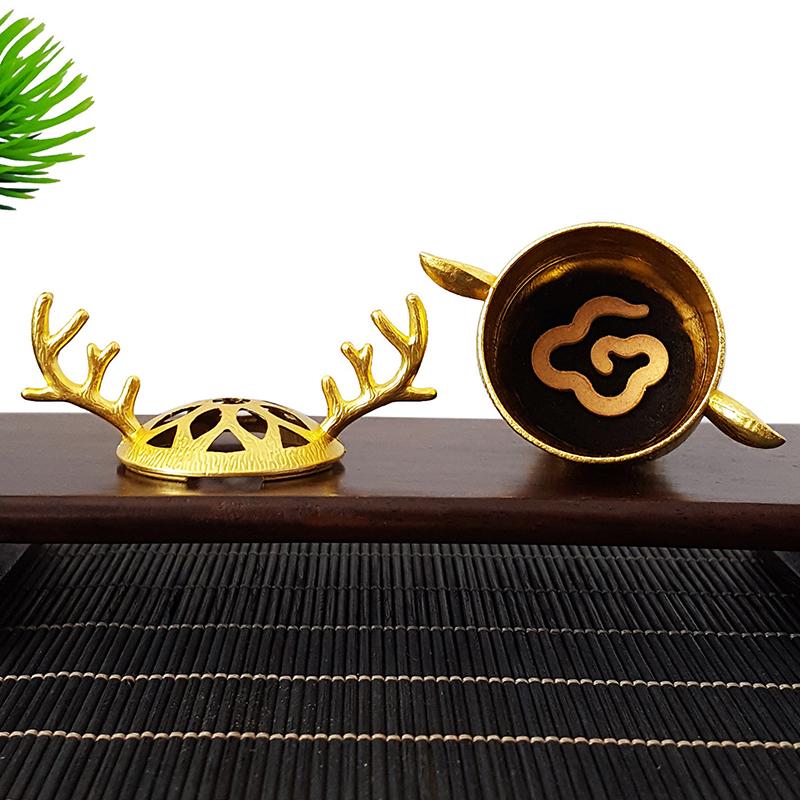 Incense Burner Auspicious Cloud Incense Burner Home Indoor Aromatherapy Ornament Creative Reindeer Incense Burner Alloy 7