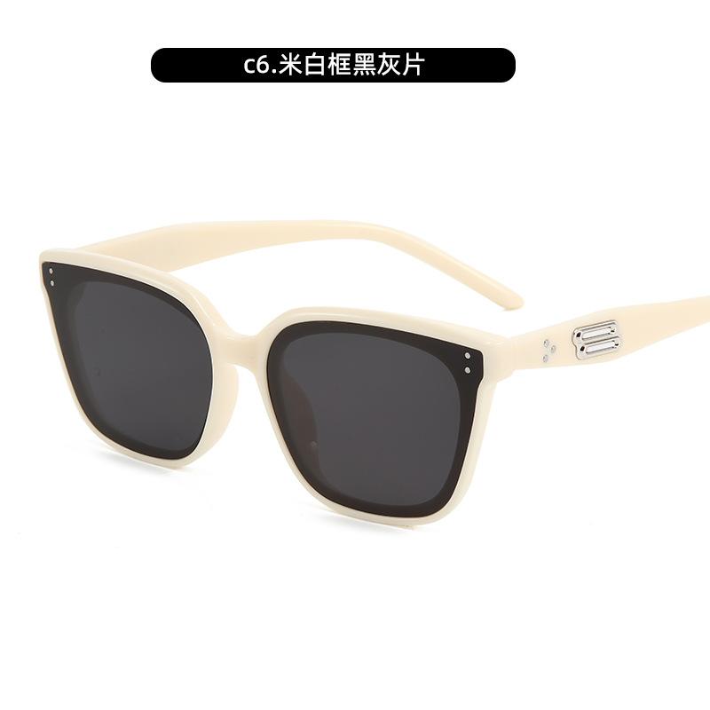 Солнцезащитные очки Простые солнцезащитные очки с защитой от ультрафиолета Солнцезащитные очки в студенческом стиле Солнцезащитные очки в уличном стиле