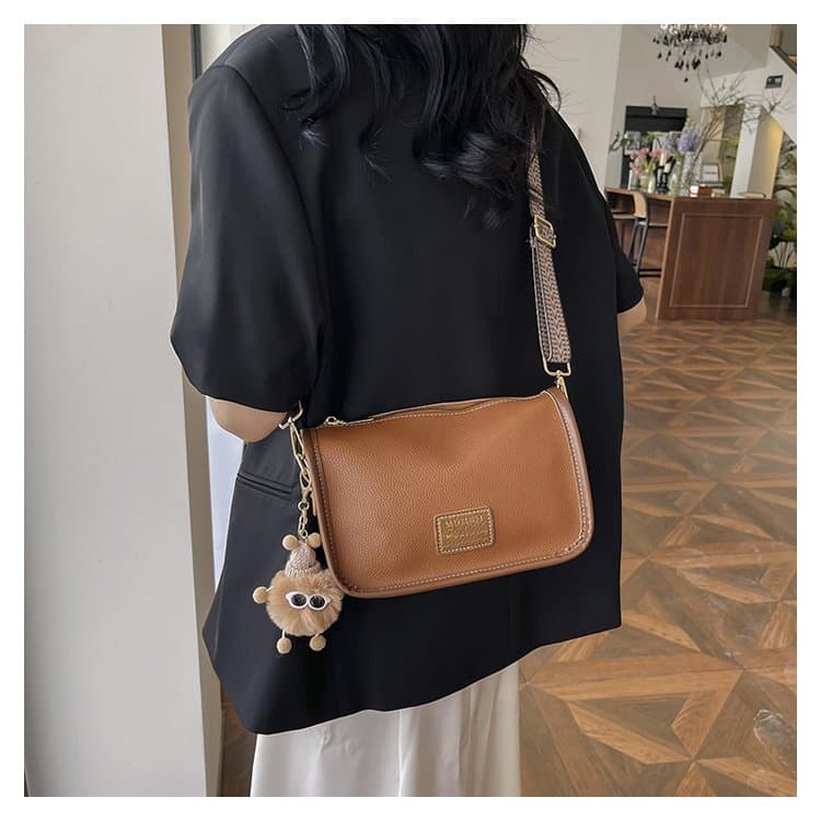 Женская сумка-багет на плечо, сумка-подушка через плечо