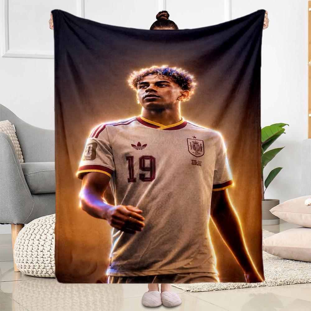 Lamine Yamal's Football Stars Unite: Lamine Yamal's Impact Blanket Warmthful Decor Perfect for Bedding Bed Picnics Four Seasons Universal Playful Desi